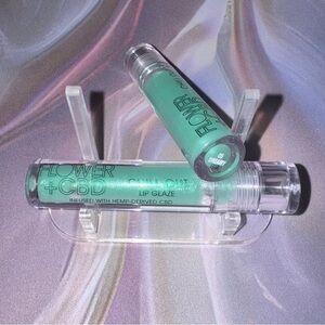 CBD Chill Out Lip Glaze - 05
Dreamy by Flower Beauty 0.1 oz Lip Gloss